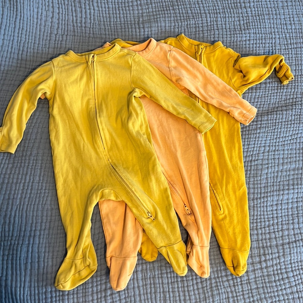 Gender neutral zipper Footies